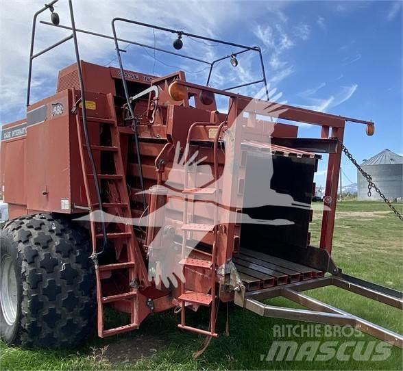 Case IH 8580 Quaderpressen