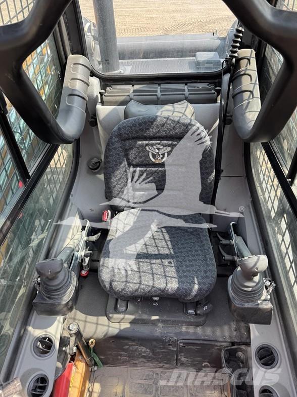 CASE TV450B Kompaktlader