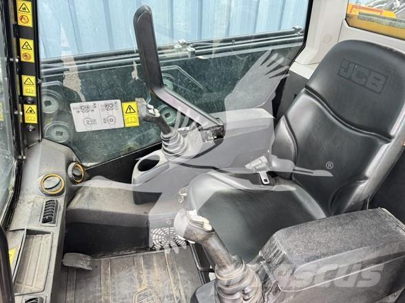 JCB 3TS-8T Kompaktlader