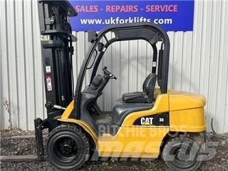 CAT DP 30 N Dieselstapler