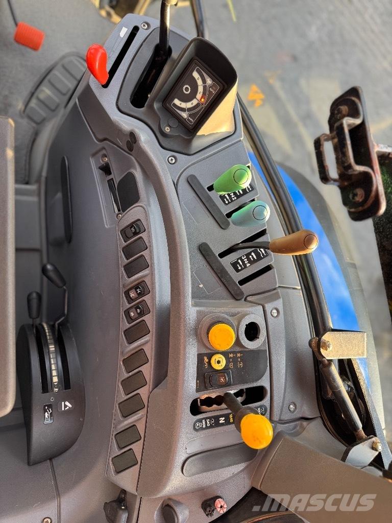 New Holland T 6030 Traktoren