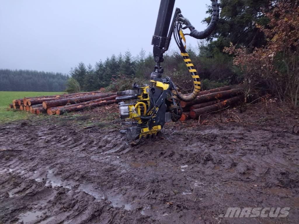 John Deere 1170 E Harvester