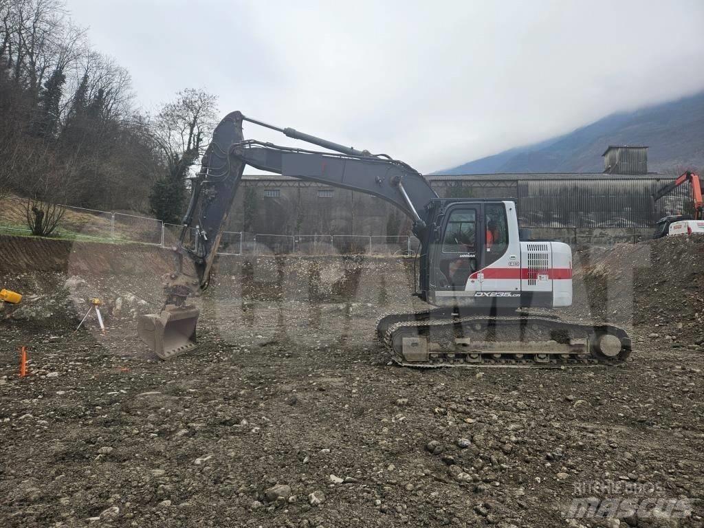 Doosan DX 235 LCR Raupenbagger