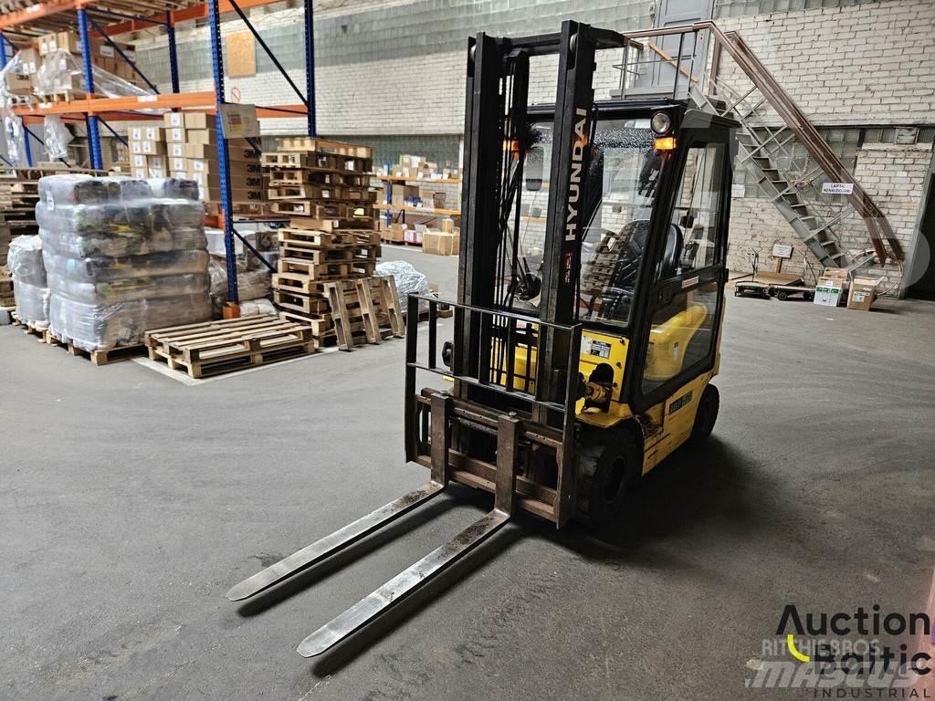 Hyundai 18D-7E Dieselstapler