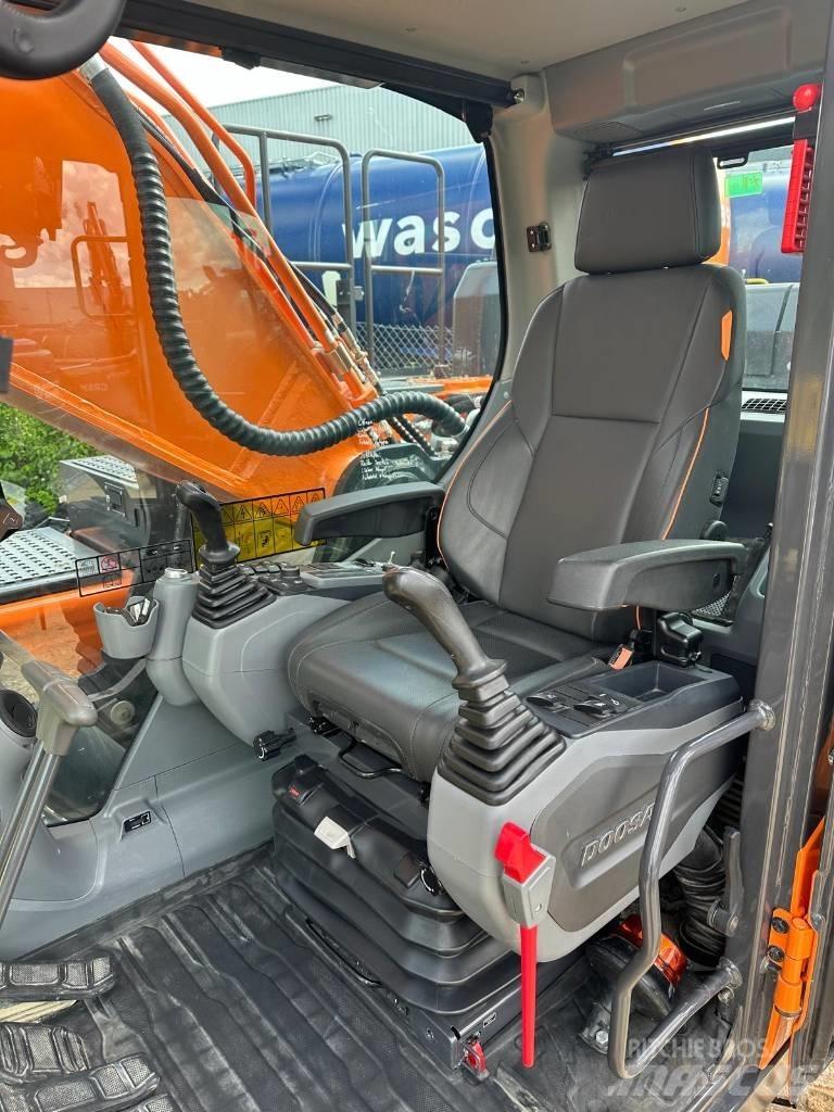 Doosan DX 350 NLC-7 Raupenbagger