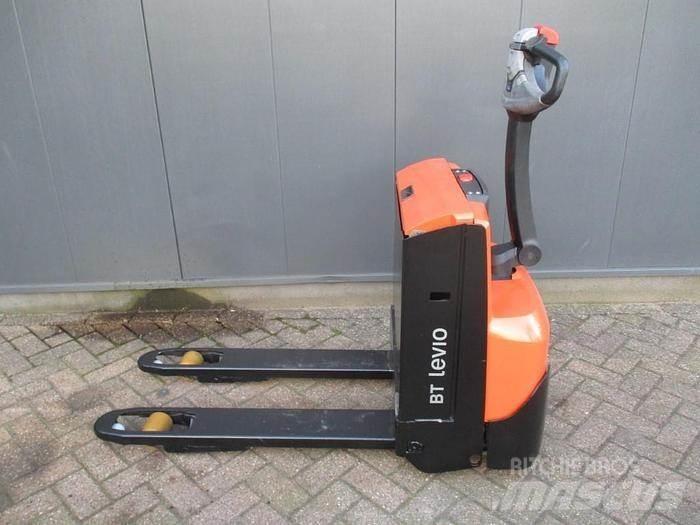 Toyota LWE 140 Niedergabelstapler