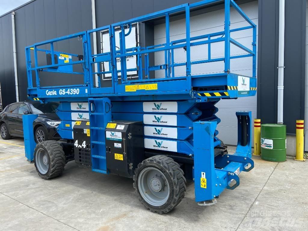 Genie GS 4390 Scheren-Arbeitsbühnen