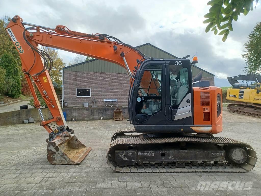 Hitachi ZX 135 US-6 Raupenbagger