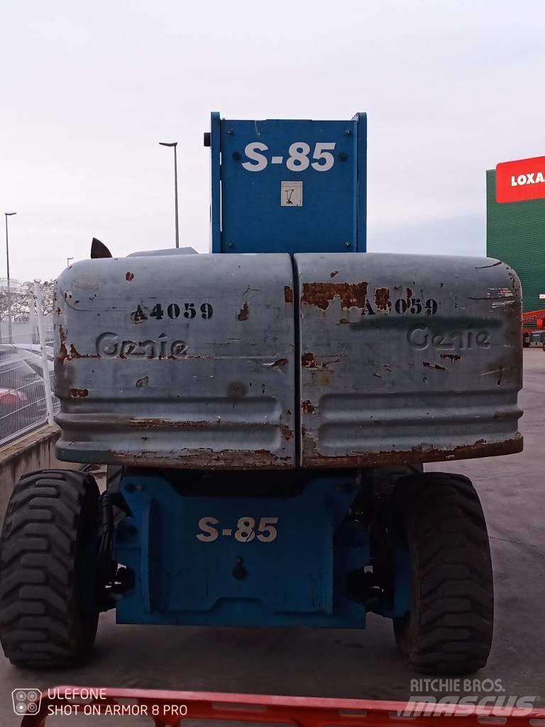 Genie S 85 Teleskopbühnen