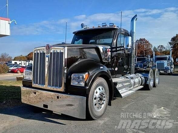 Kenworth W990 Sattelzugmaschinen