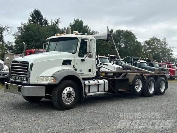 Mack GRANITE GU813 Müllwagen