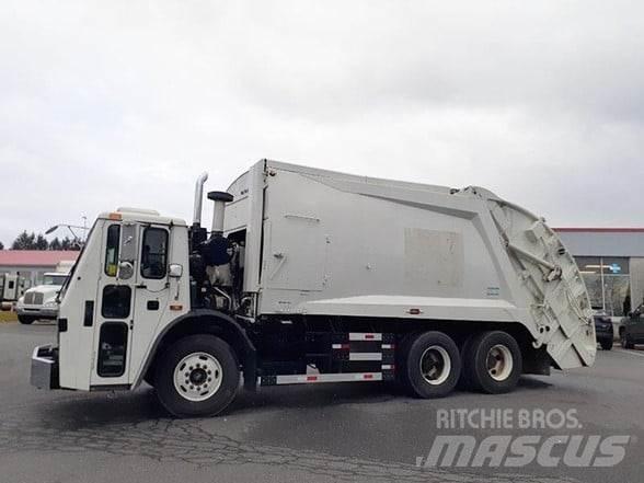 Mack LEU613 Müllwagen