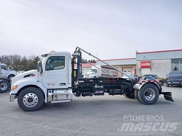 Peterbilt 537 Sonstige Baumaschinen
