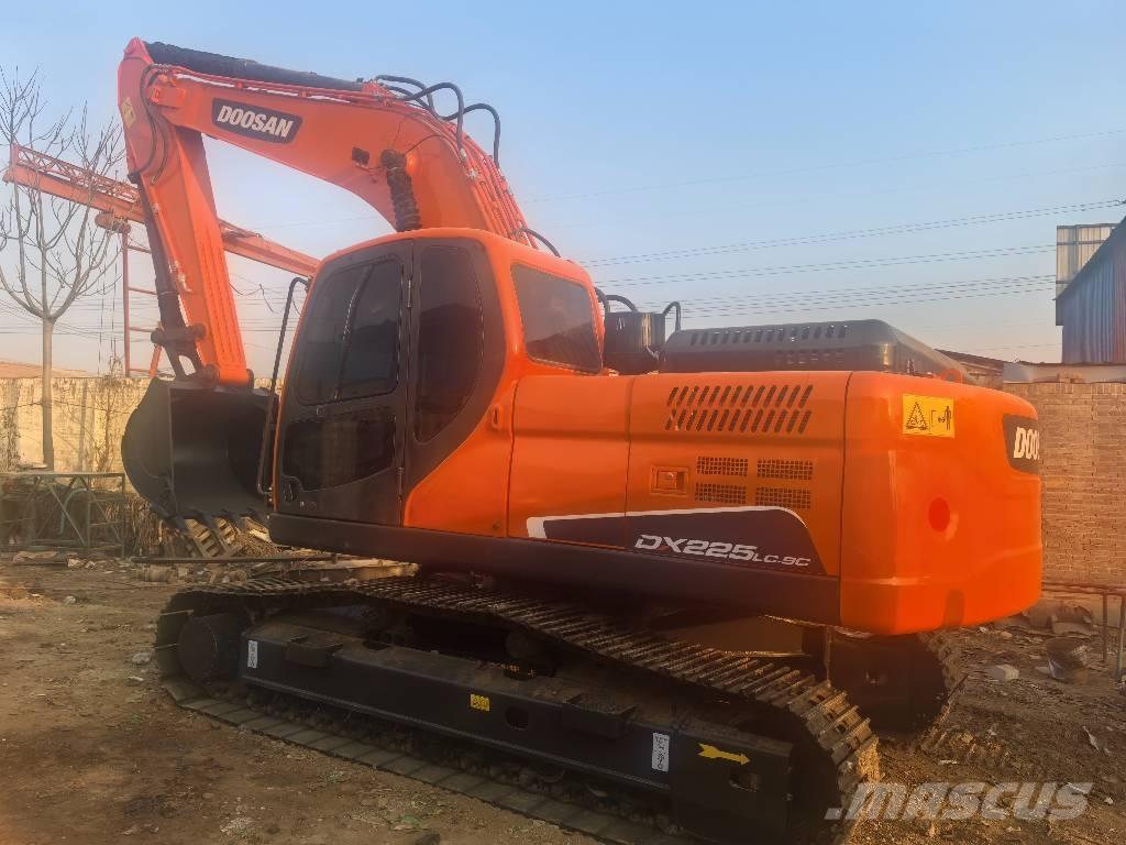 Doosan DX 225 LC-9c Raupenbagger