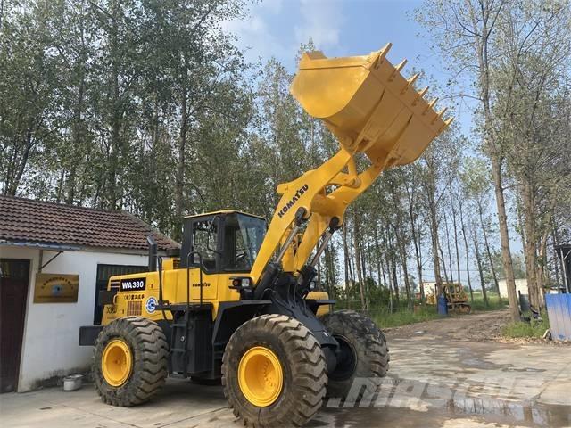 Komatsu WA380 Radlader