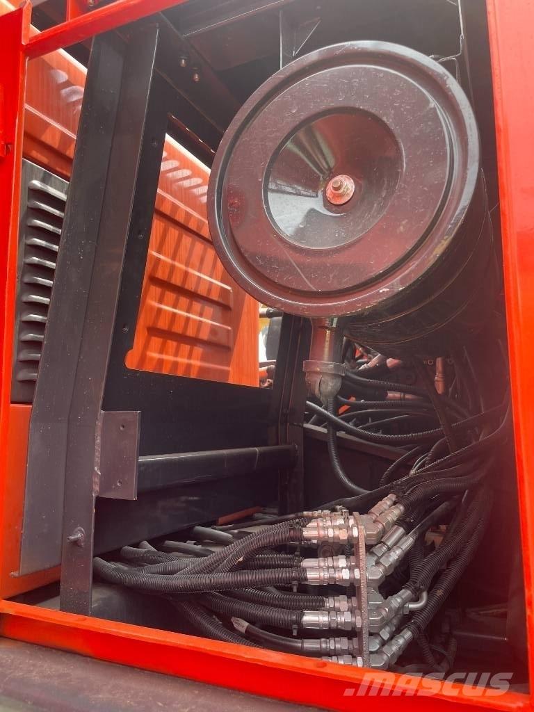 Doosan DX 225 LC Raupenbagger