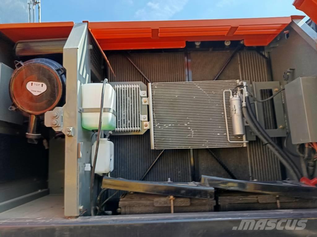 Hitachi ZX 200 Raupenbagger