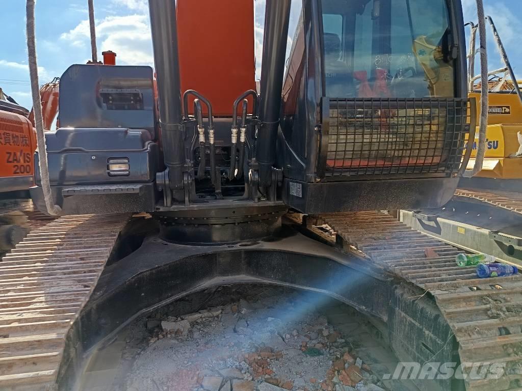 Hitachi ZX 200 Raupenbagger