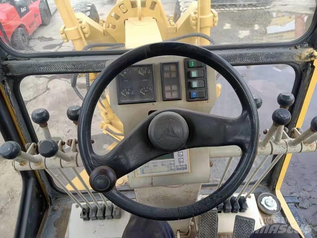 CAT 12 G Grader