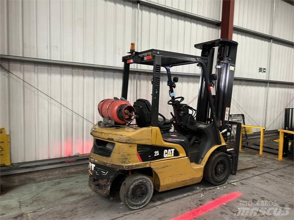 CAT GP25NT Gasstapler