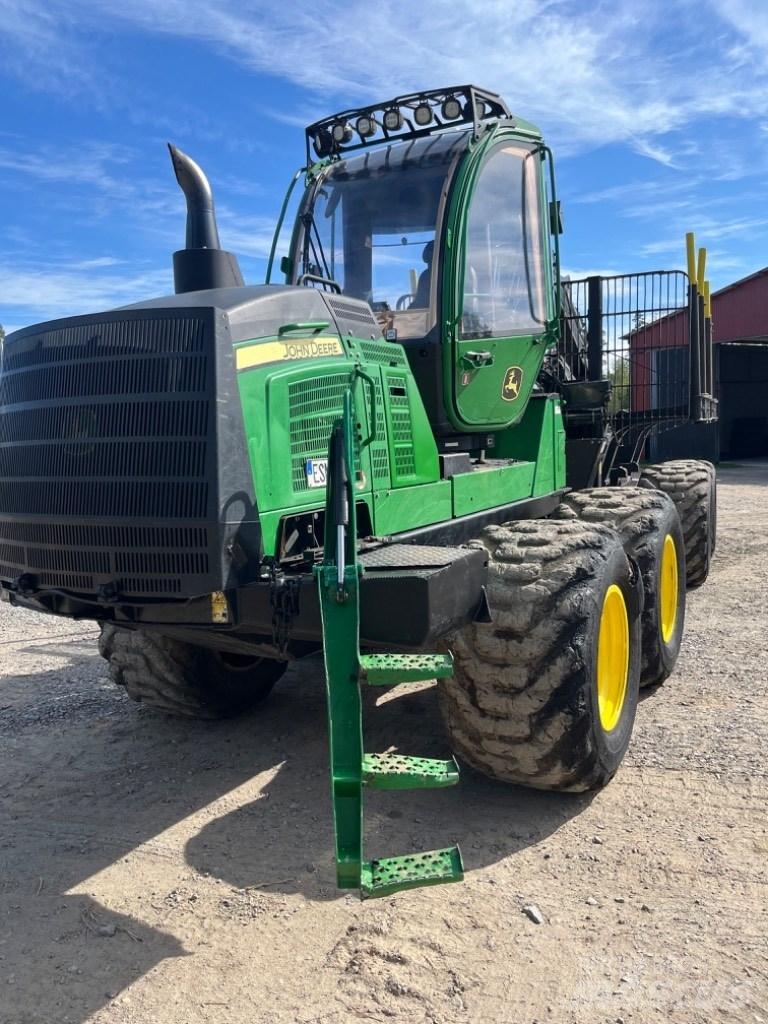 John Deere 1510G Forwarder
