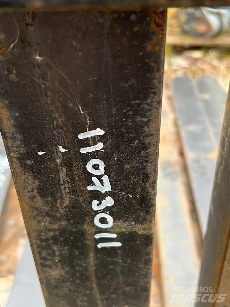 JCB Forks Pin & Cone Weitere Lade- und Grabgeräte