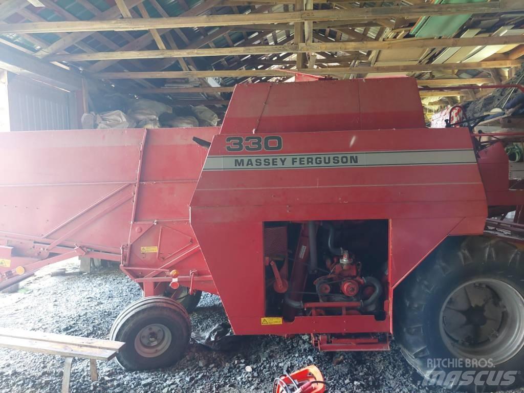 Massey Ferguson 330 Mähdrescher