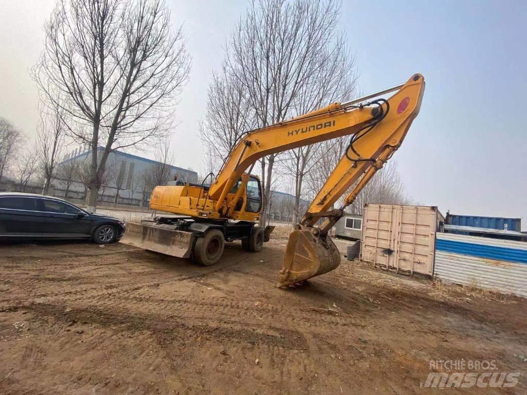 Hyundai R210WD Mobilbagger