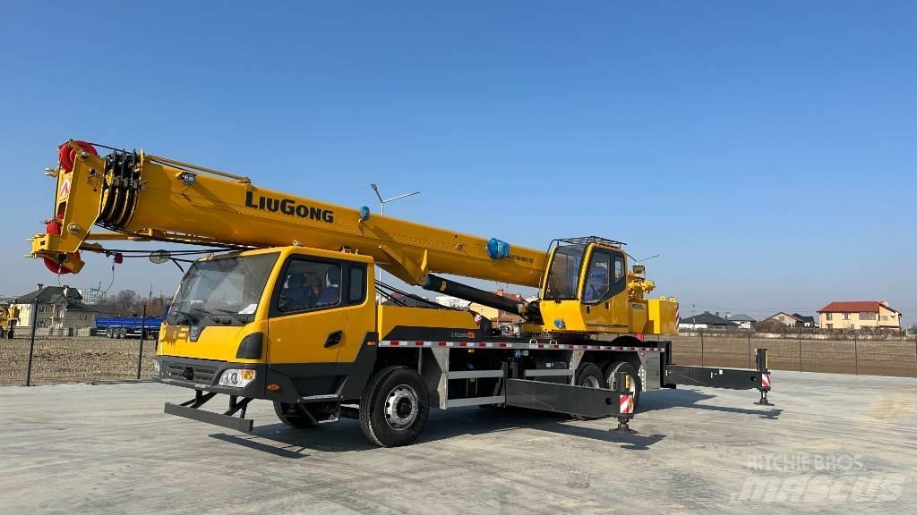 LiuGong LTC250V5 All-Terrain-Krane