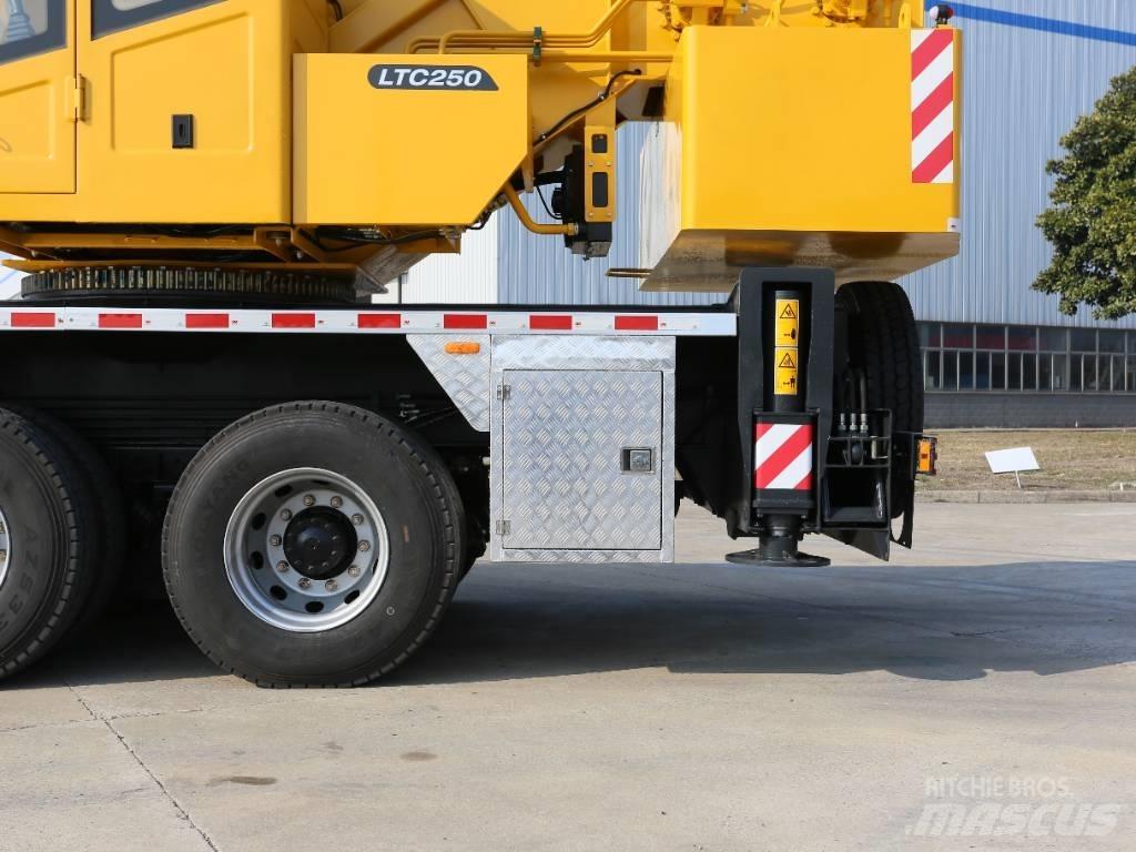LiuGong LTC250V5 All-Terrain-Krane