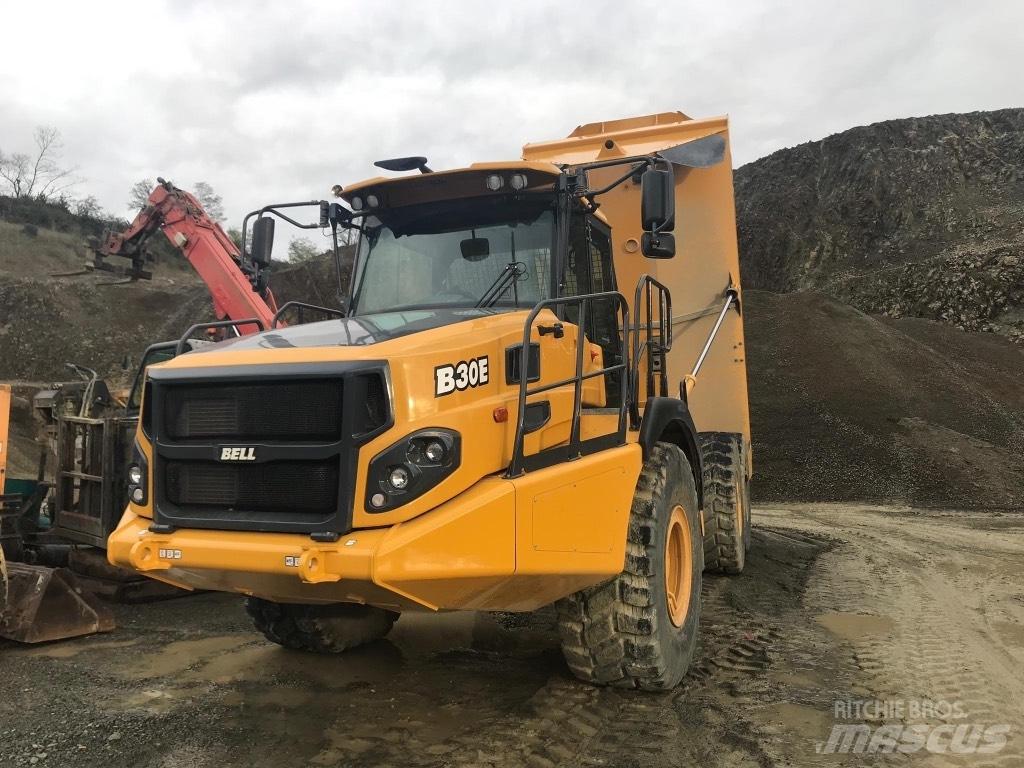 Bell B 30 E Dumper - Knickgelenk