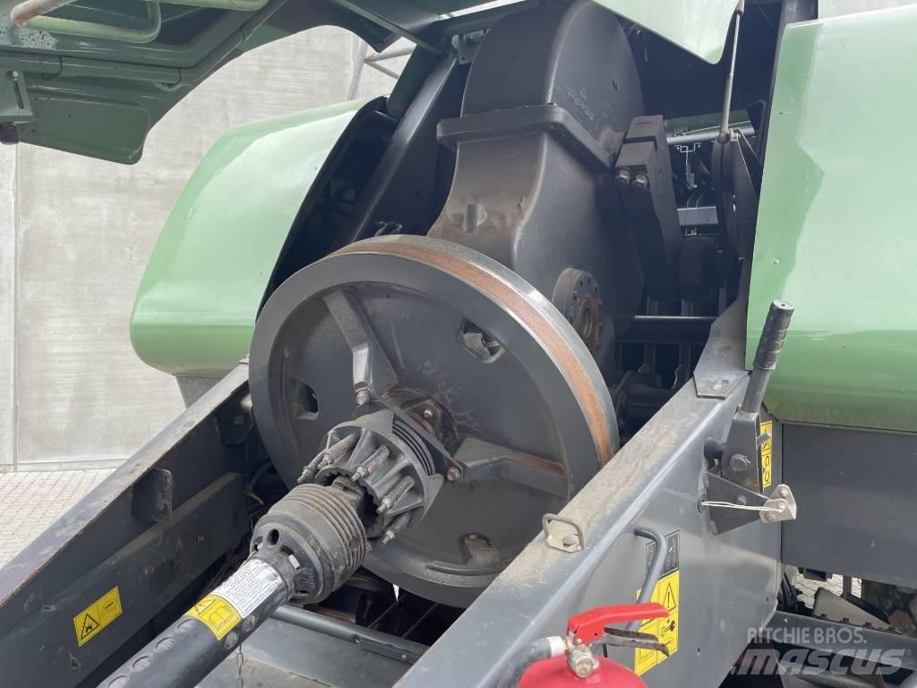 Fendt 12130 N Quaderpressen