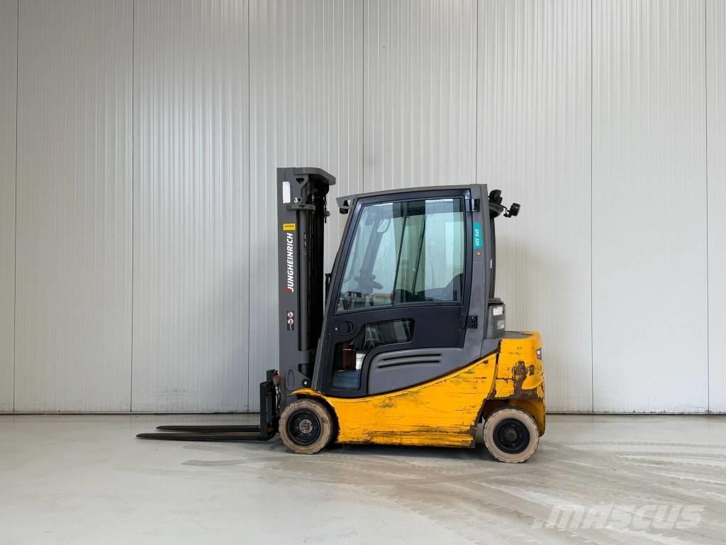 Jungheinrich EFG320 Elektrostapler