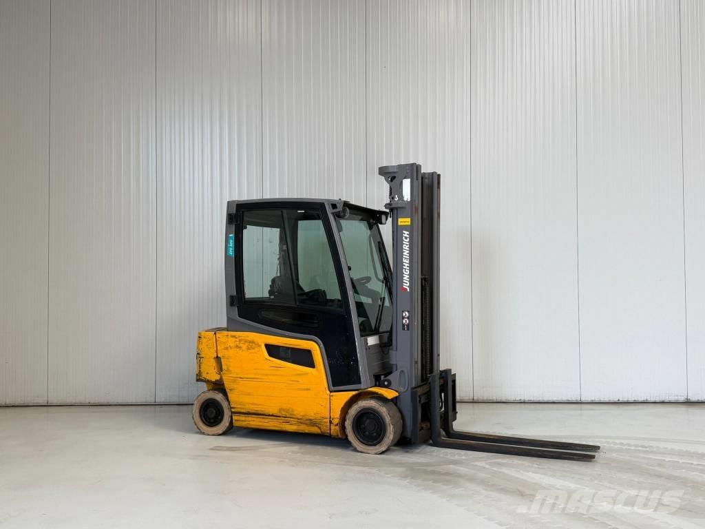 Jungheinrich EFG320 Elektrostapler