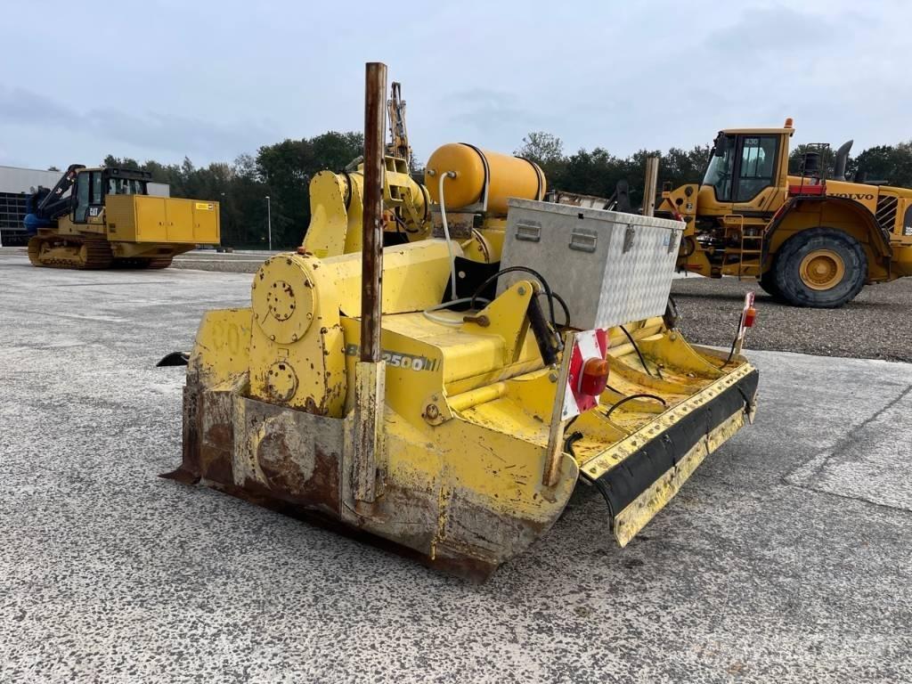 Bomag BSF 2500 Asphalt-Recycler