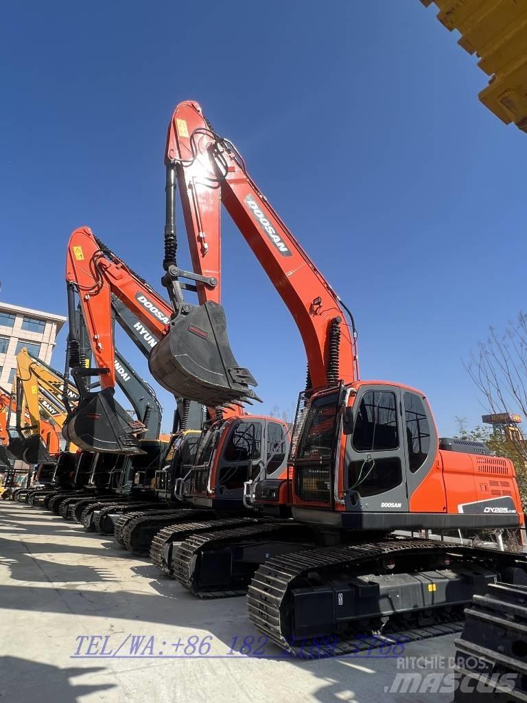 Doosan DX225 Raupenbagger