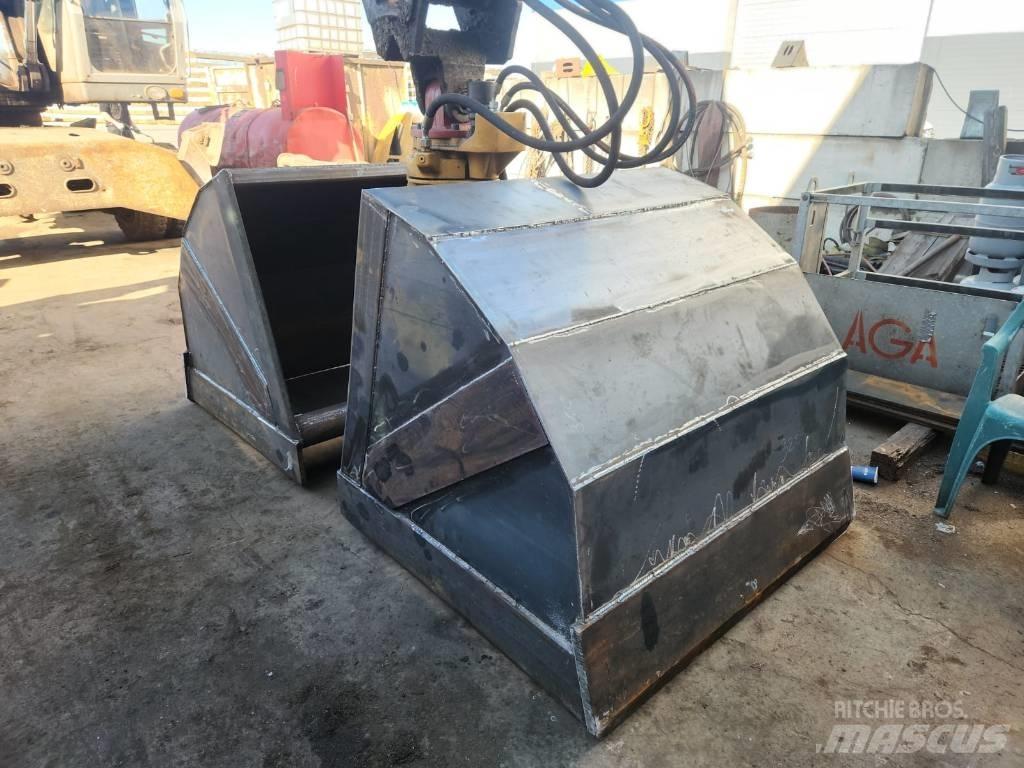 Liebherr 2.4 m3 Schaufeln