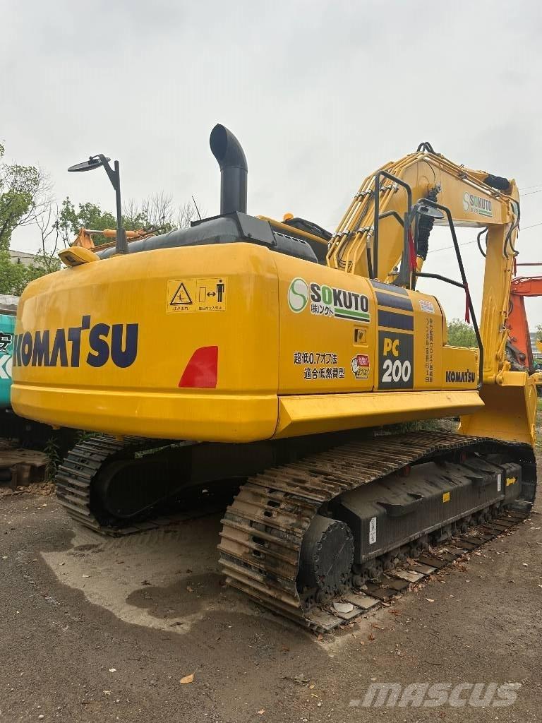 Komatsu PC 200-8 Raupenbagger