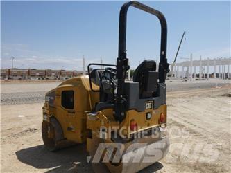 CAT CB 24 B Tandemwalzen