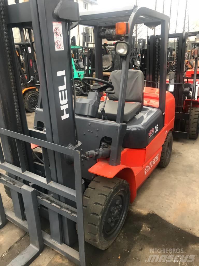 Heli H2000 35 Dieselstapler