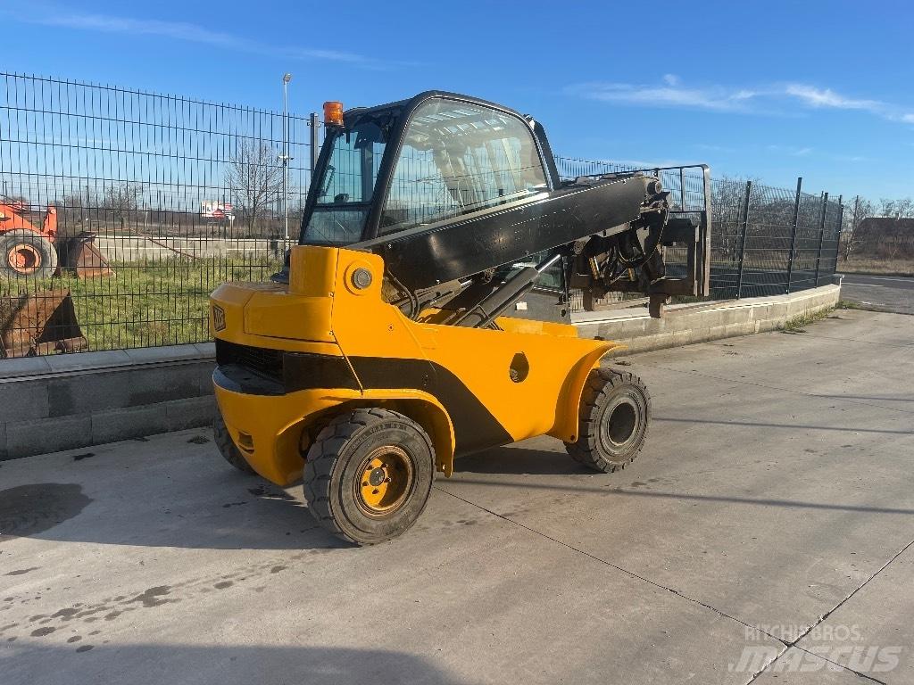JCB TLT 30 D 4x4 Teleskoplader