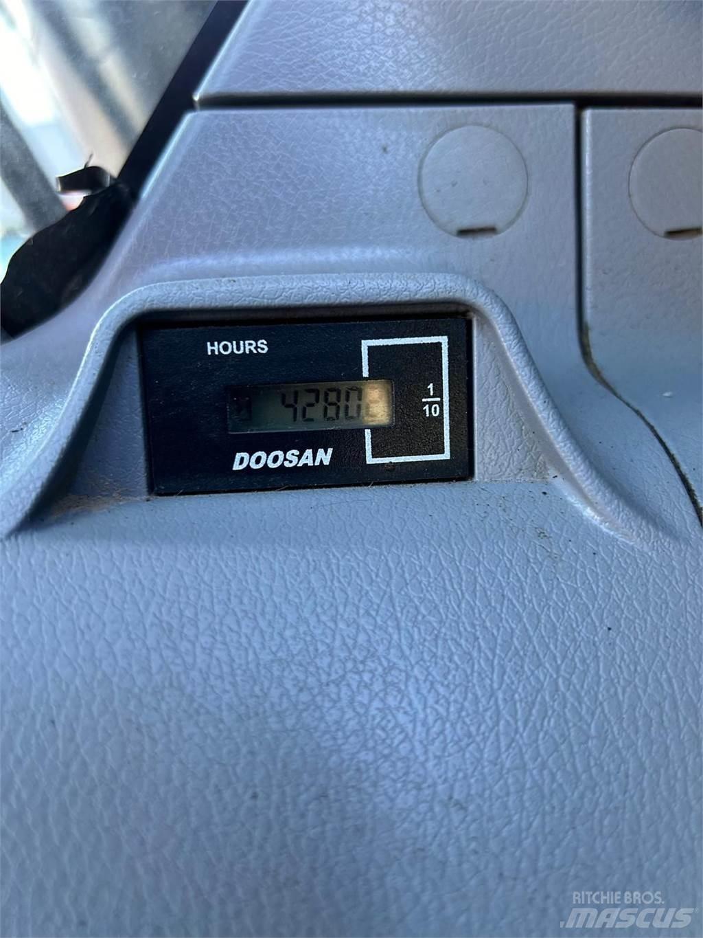 Doosan DX340LC-5 Raupenbagger