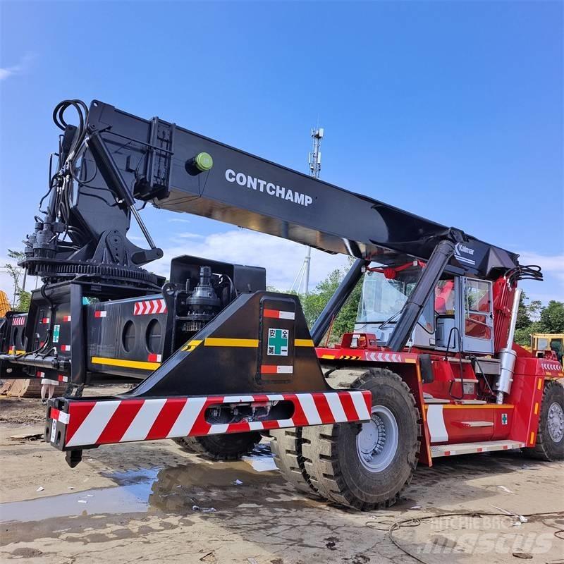 Kalmar DRF 450 Reach-Stacker