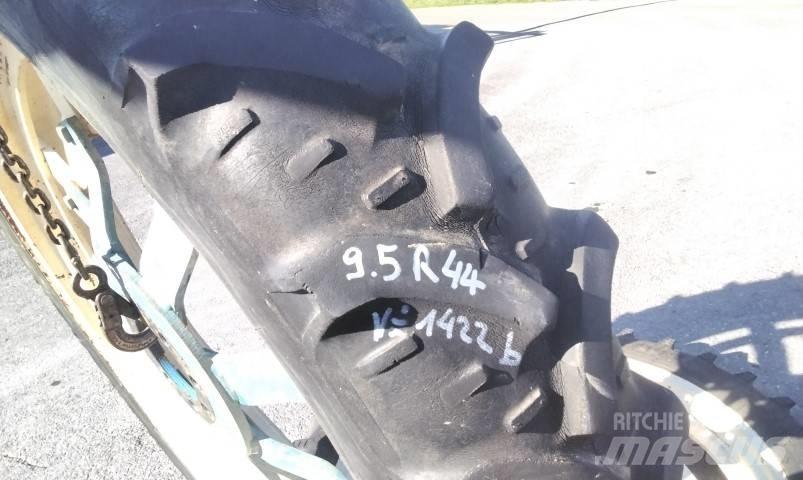 BKT 9.5R44 Reifen