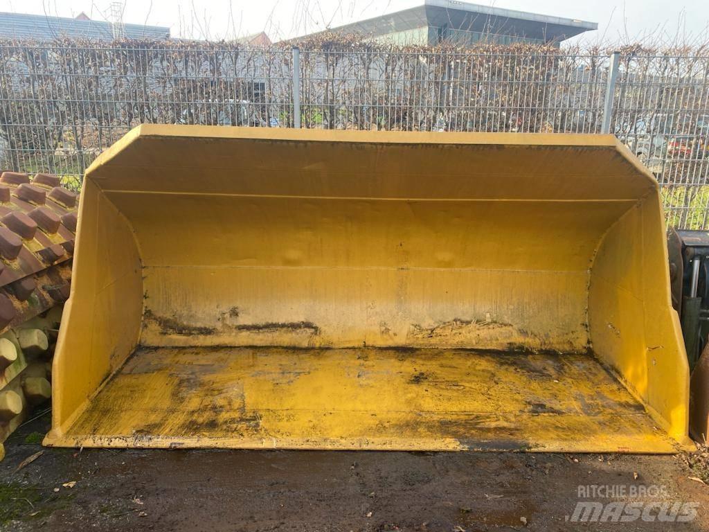 CAT 972 Schaufeln