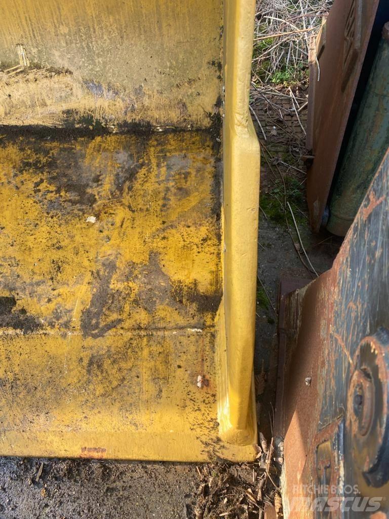 CAT 972 Schaufeln