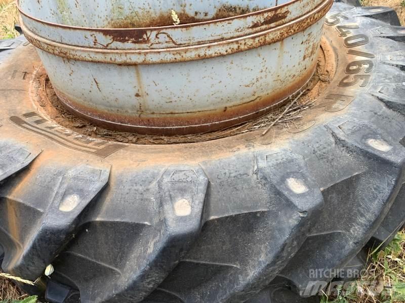 Pirelli 540/65R34 Sonstige Landmaschinen