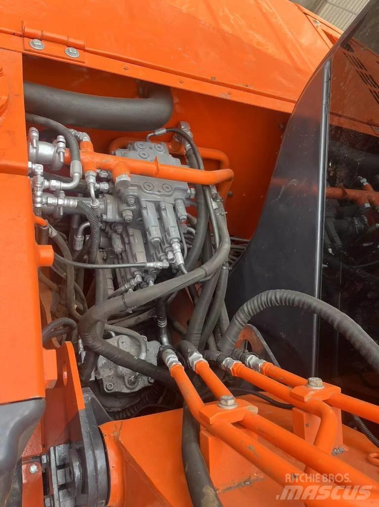 Hitachi ZX70 Raupenbagger