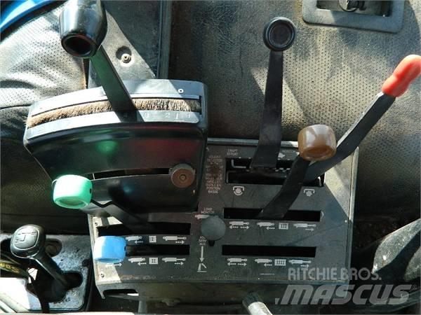 Ford 8210 Traktoren