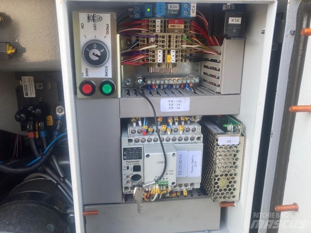 Holland Lift HL 9714 Scheren-Arbeitsbühnen